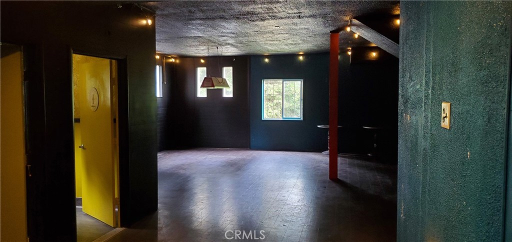 4611 Central Avenue Property Photo 3