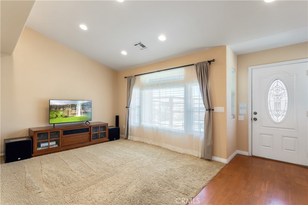 57050 Knollwood Drive Property Photo 13