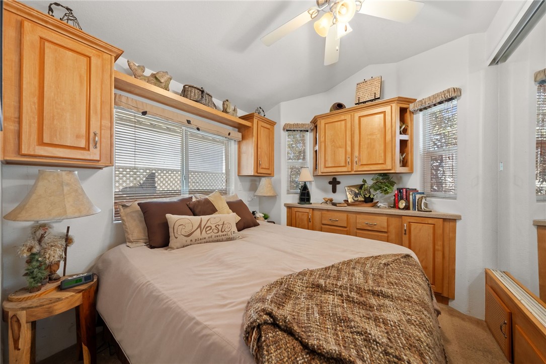 32000 Riverside J-8 Property Photo 21