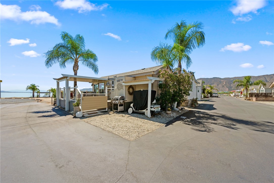 32000 Riverside J-8 Property Photo 23