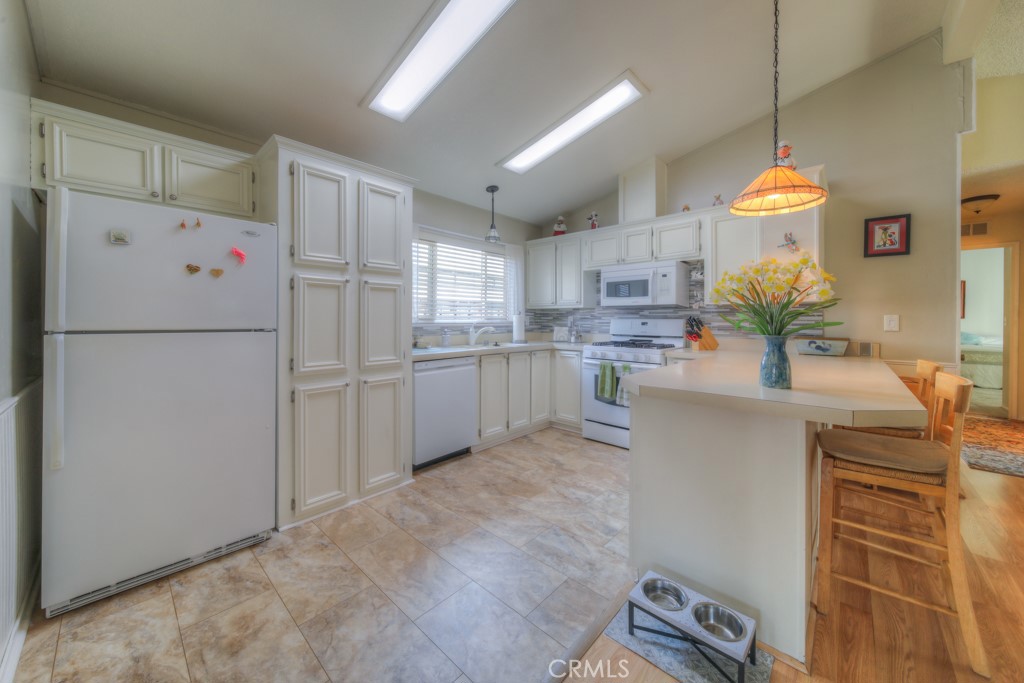 27250 Murrieta Road 38 Property Photo 6
