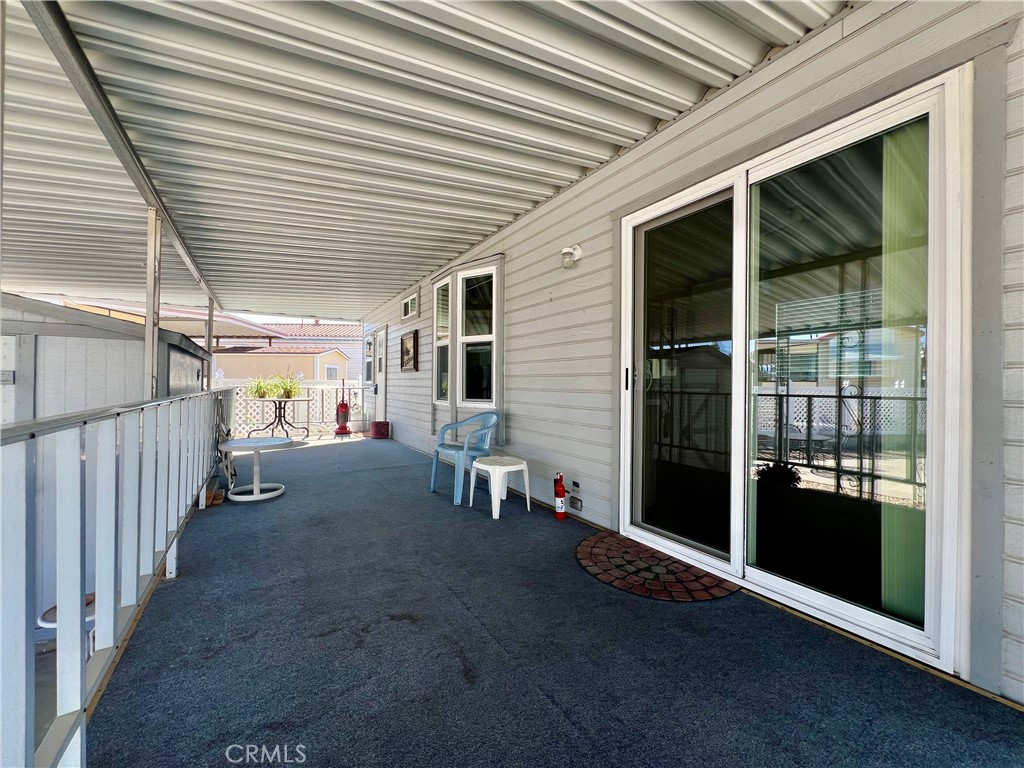 1295 S Cawston Avenue 175 Property Photo 14