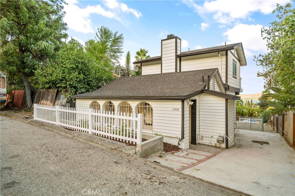 17530 Hayes Avenue Property Photo