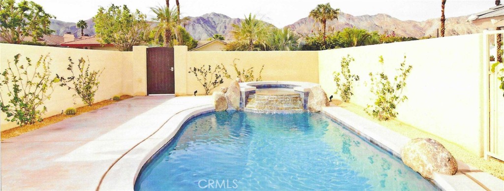 54380 Avenida Martinez Property Photo 4