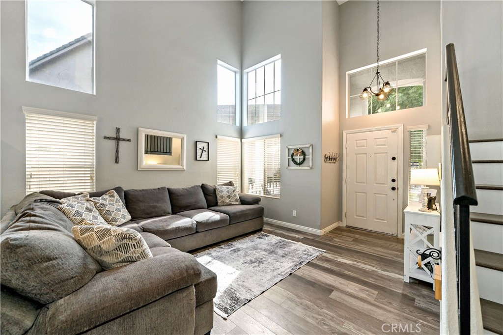 39802 De Vendome Court Property Photo 5
