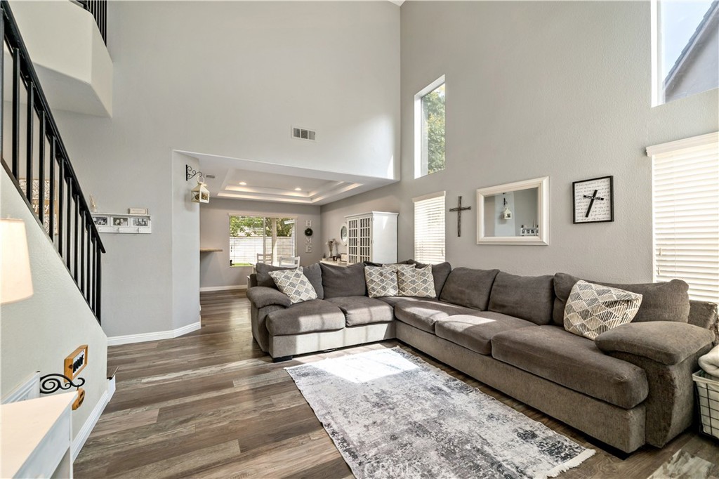 39802 De Vendome Court Property Photo 6