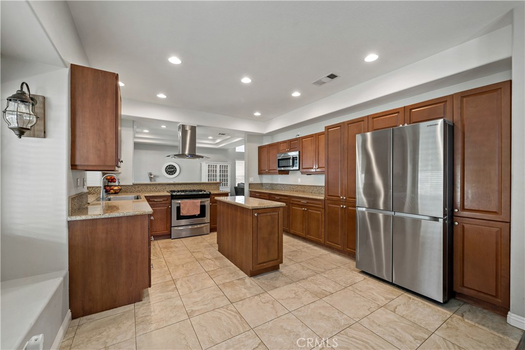 39802 De Vendome Court Property Photo 14