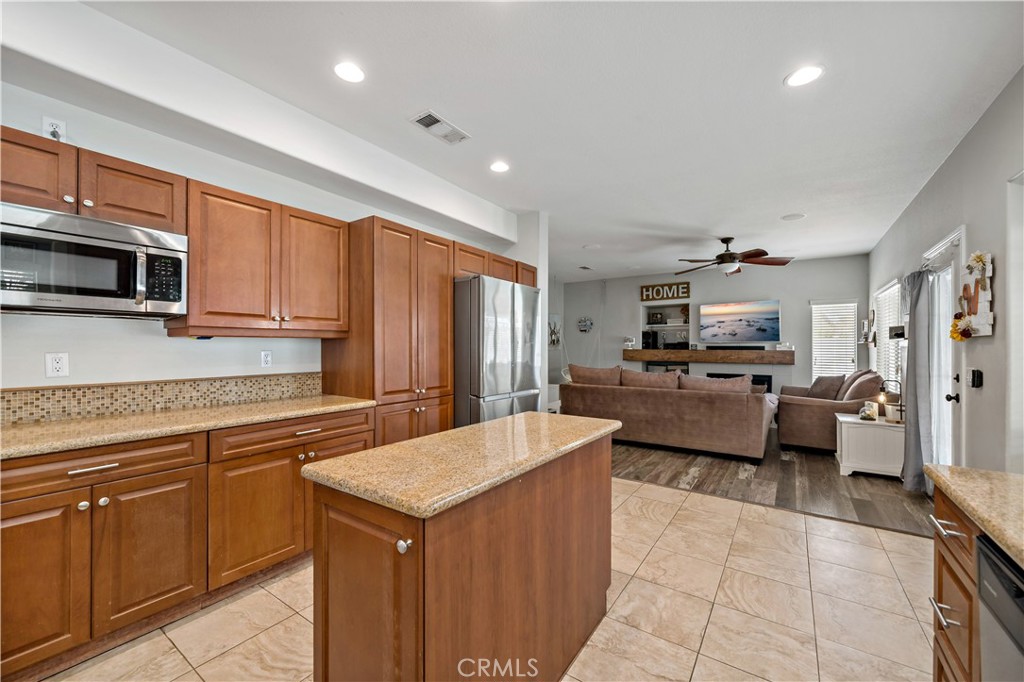 39802 De Vendome Court Property Photo 16