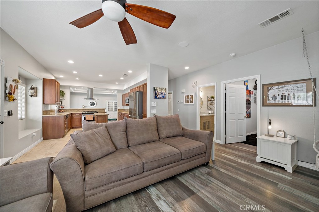 39802 De Vendome Court Property Photo 19