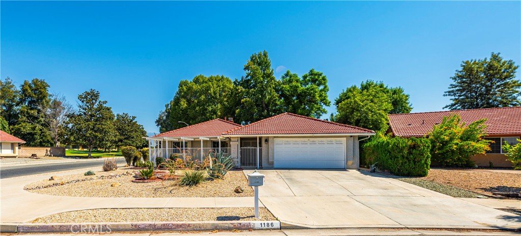 1186 Bottle Tree Way Property Photo 2