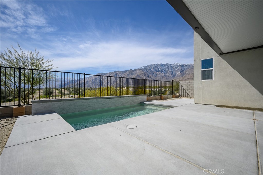 283 Mustang Lane Property Photo 2