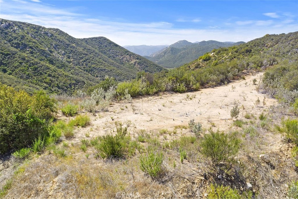 2 La Cresta Highlands Circle Property Photo 3