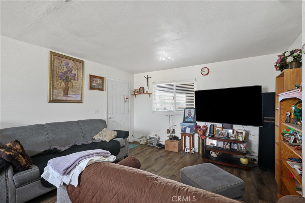 216 Beach Avenue Property Photo 8