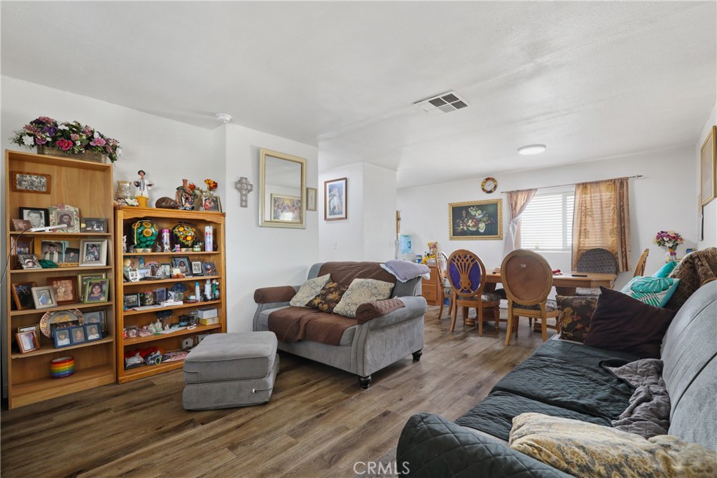 216 Beach Avenue Property Photo 9