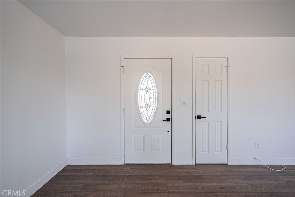 73163 Sun Valley Drive Property Photo 6