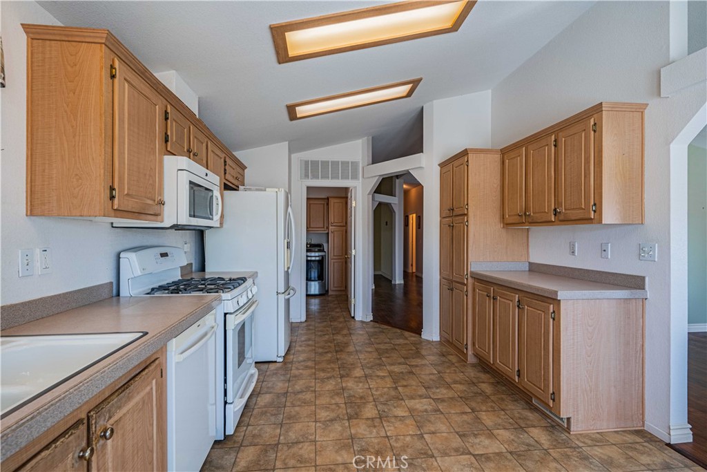27250 Murrieta Road 231 Property Photo 12