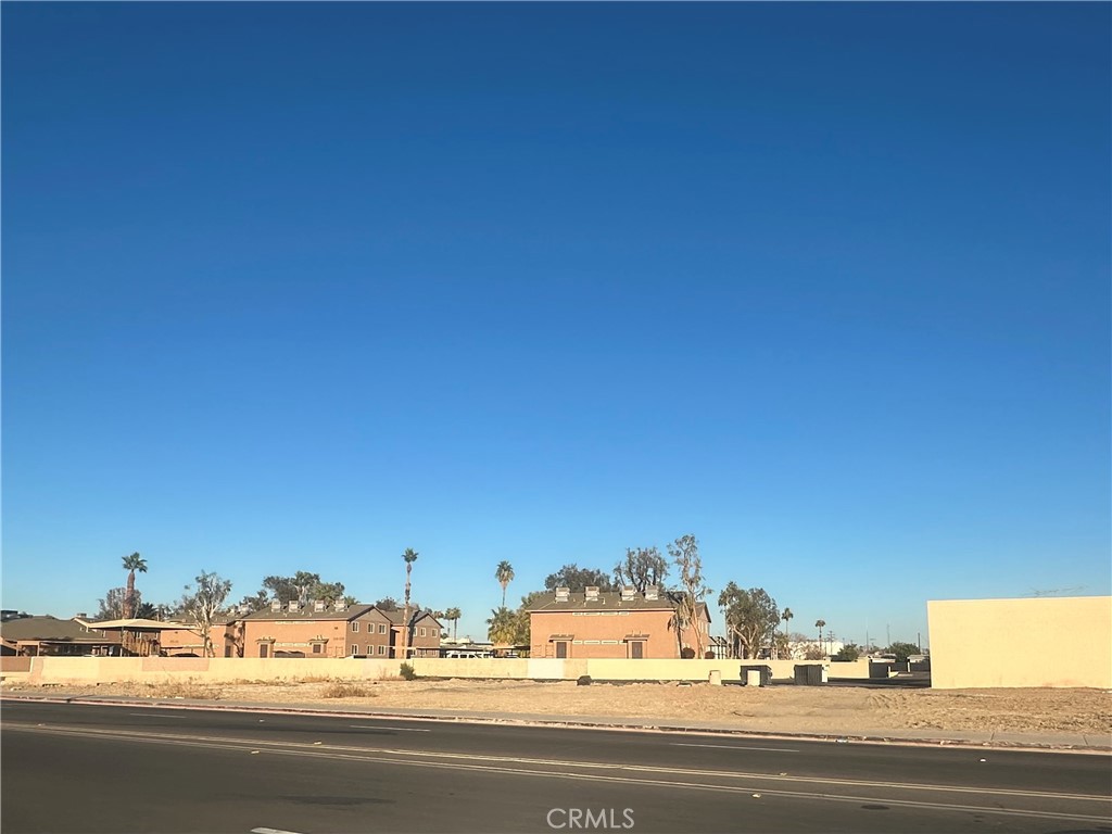 160 N Lovekin Boulevard Property Photo 7