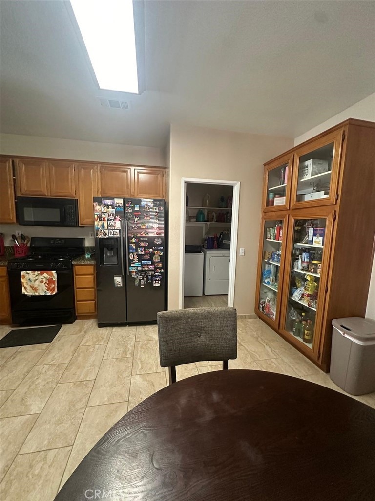 29822 Cool Meadow Drive Property Photo 7