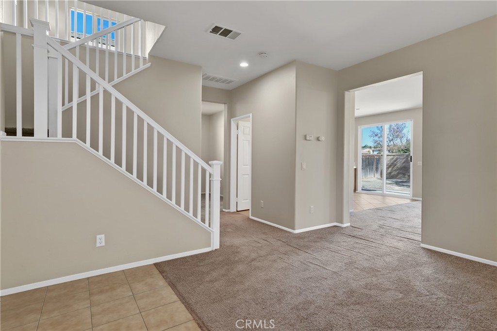 29250 Castlewood Drive Property Photo 6