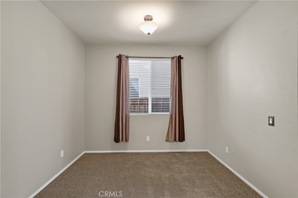 29250 Castlewood Drive Property Photo 15