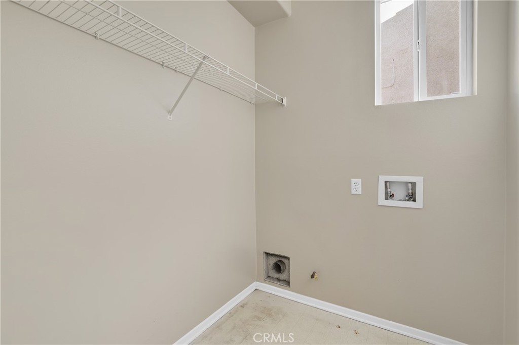 29250 Castlewood Drive Property Photo 17