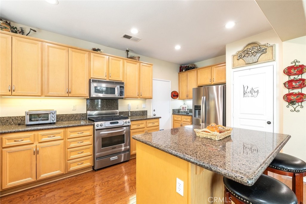 1643 Beaver B Property Photo 11