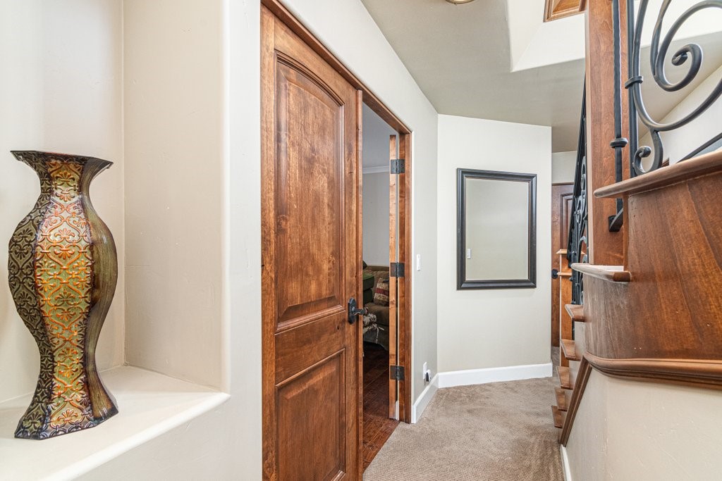 174 Hillcrest Court Property Photo 24