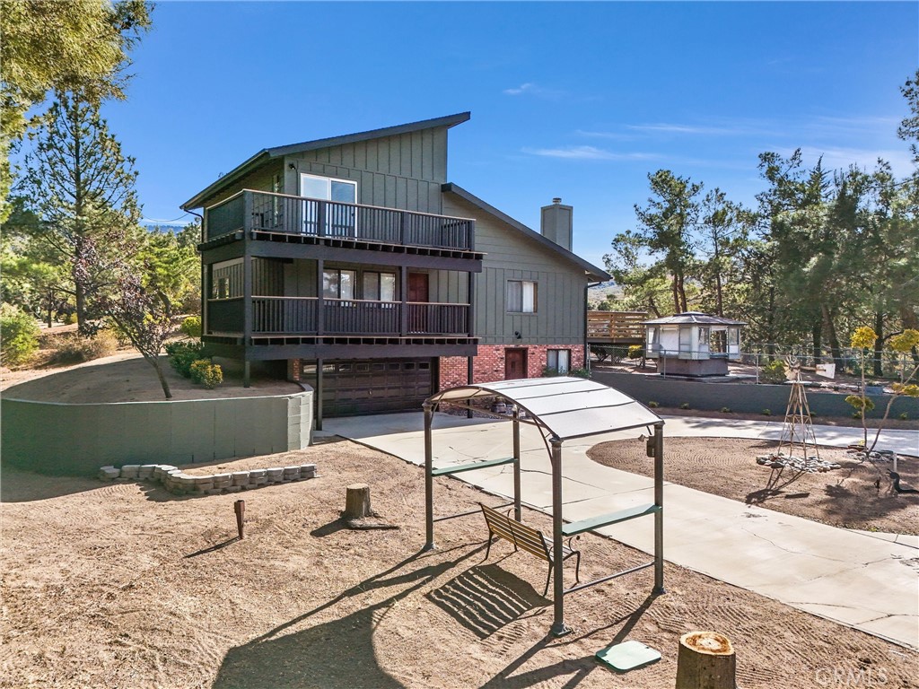48085 Twin Pines Road Property Photo 1