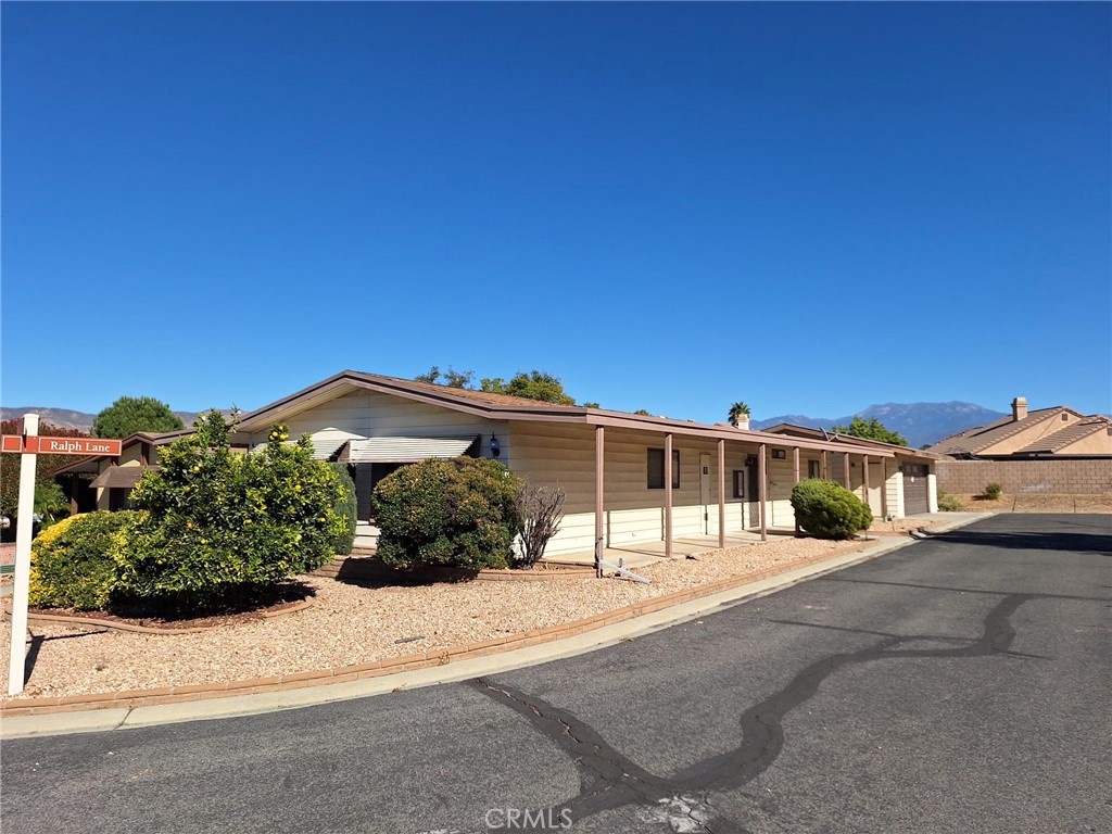 1300 W Menlo Avenue 227 Property Photo 12