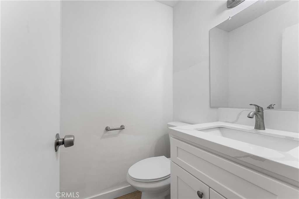 2122 S Acama Street 2122 Property Photo 13
