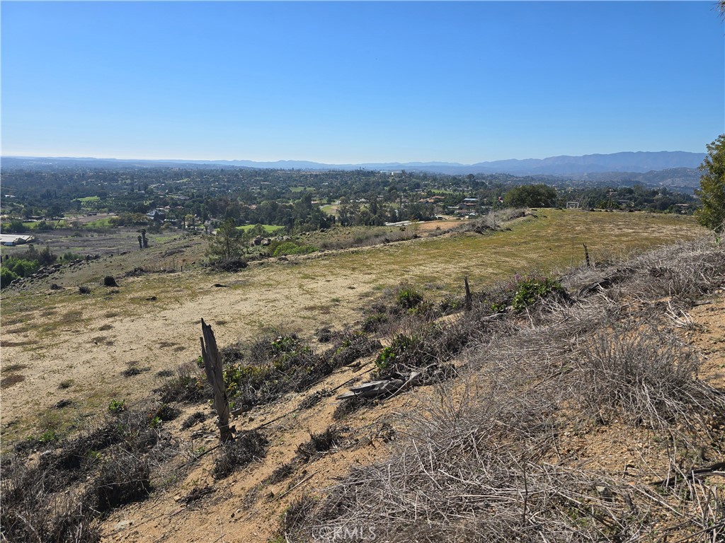 1387 Las Vistas Road Property Photo 5