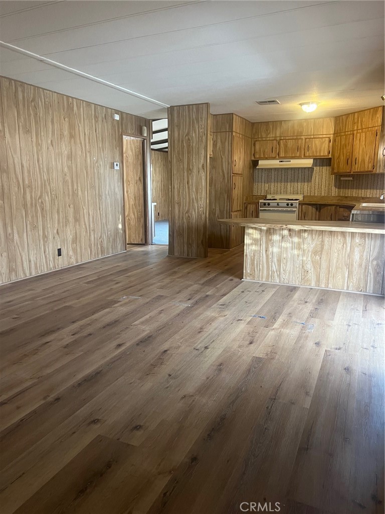 3663 Buchanan 14 Property Photo 8