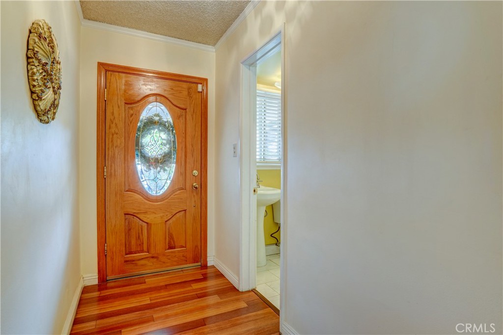 7115 Park Manor Avenue Property Photo 10