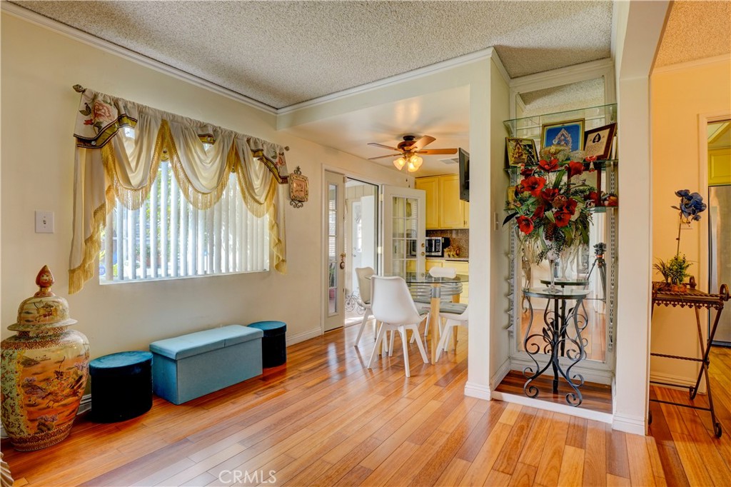 7115 Park Manor Avenue Property Photo 14