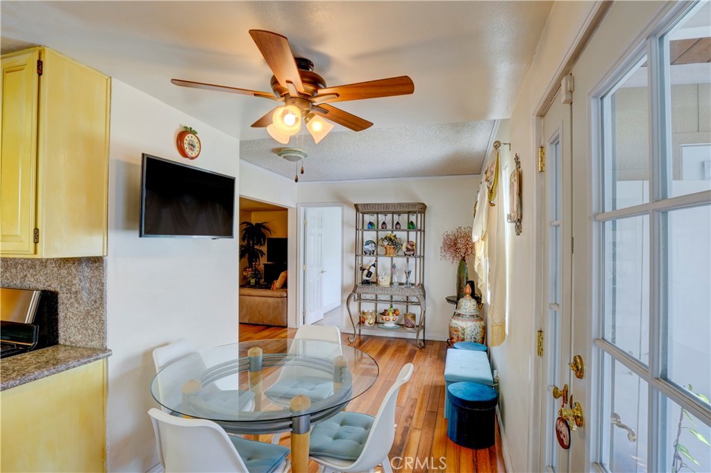 7115 Park Manor Avenue Property Photo 21