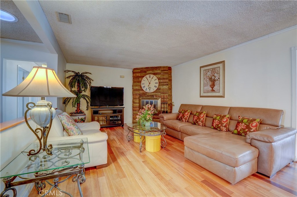 7115 Park Manor Avenue Property Photo 25