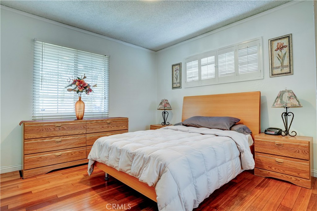 7115 Park Manor Avenue Property Photo 37