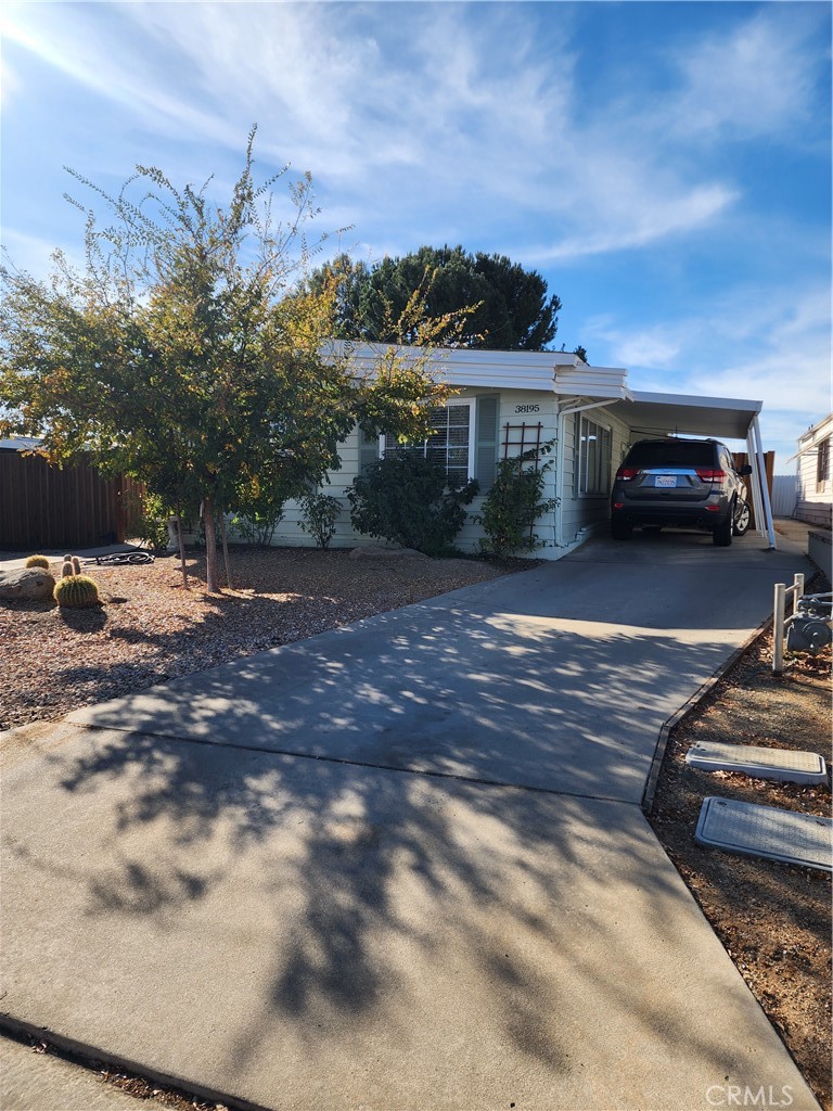 38195 Via Taffia Property Photo 2