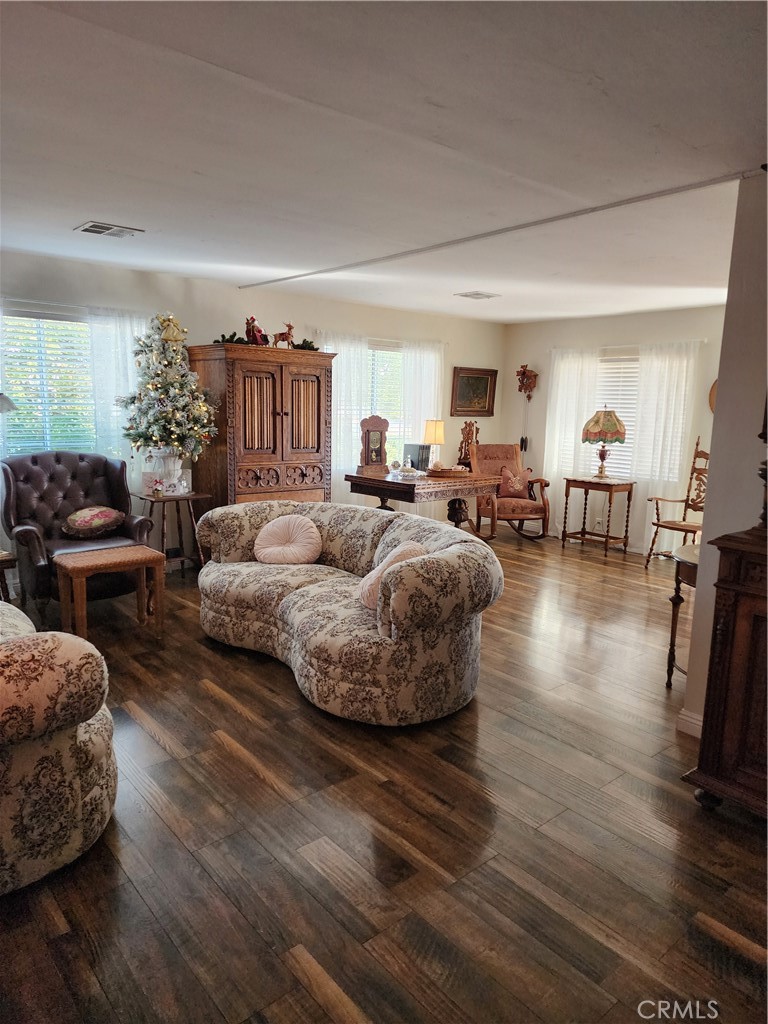 38195 Via Taffia Property Photo 7