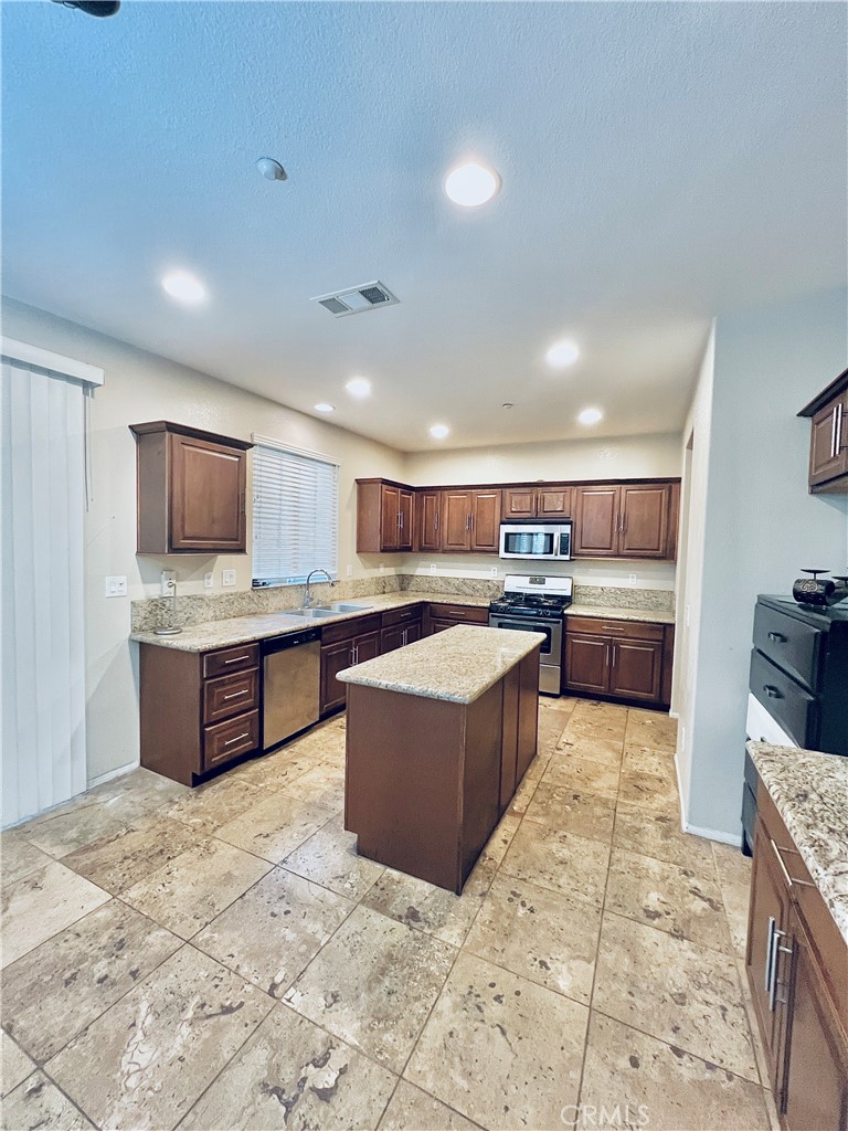 18284 Laguna Place Property Photo 9