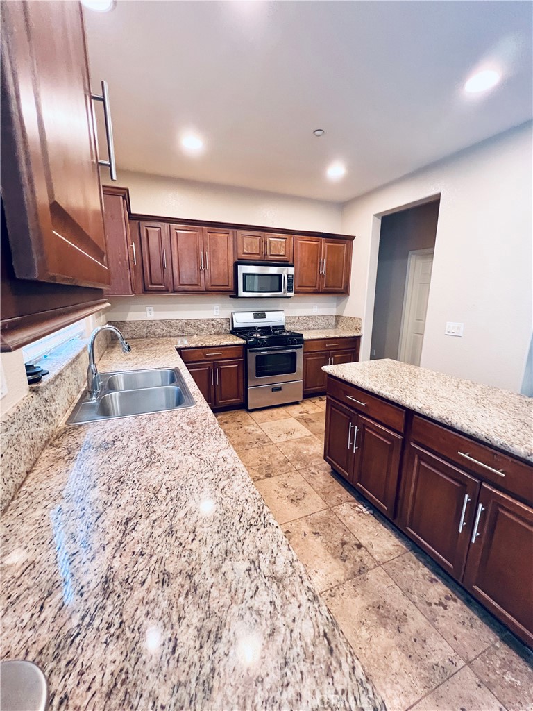 18284 Laguna Place Property Photo 12