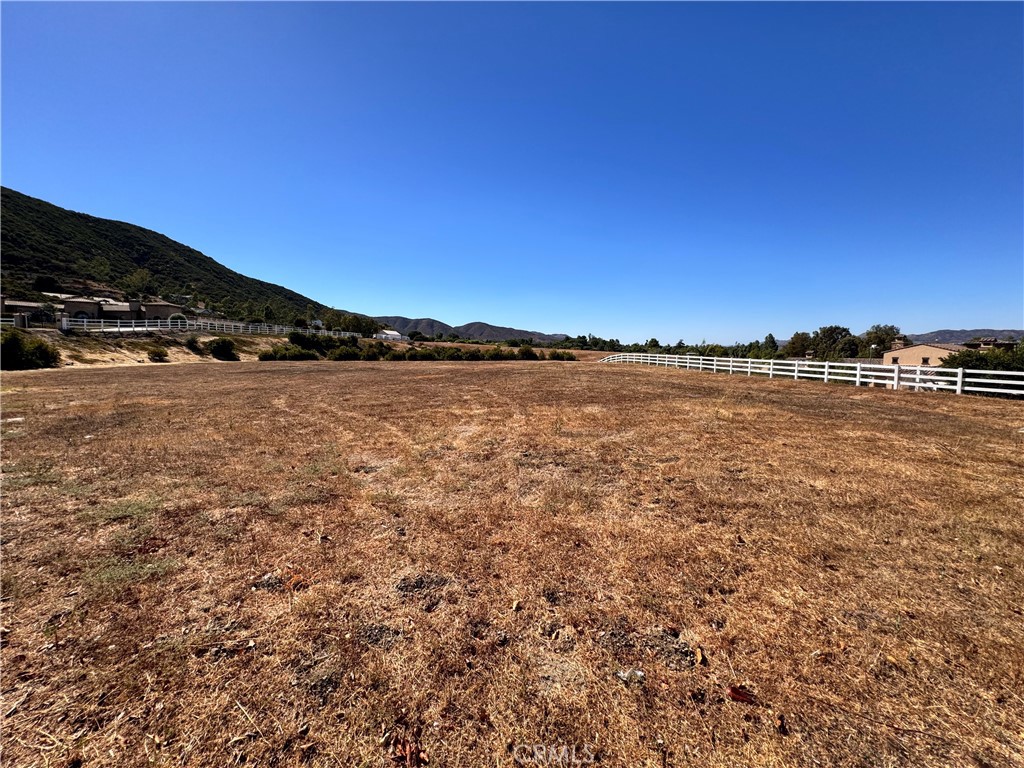 42782 Calle Ortega Property Photo 3