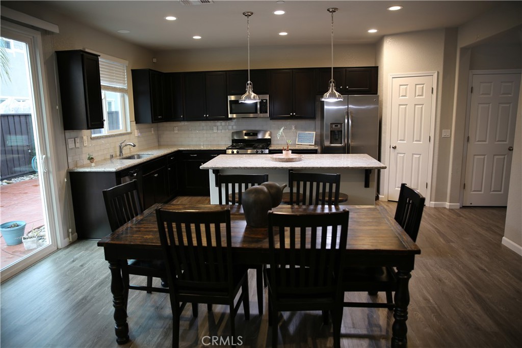 255 Coolcrest Drive Property Photo 4