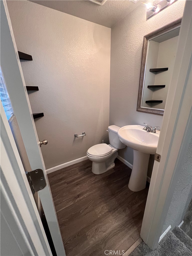 255 Coolcrest Drive Property Photo 8