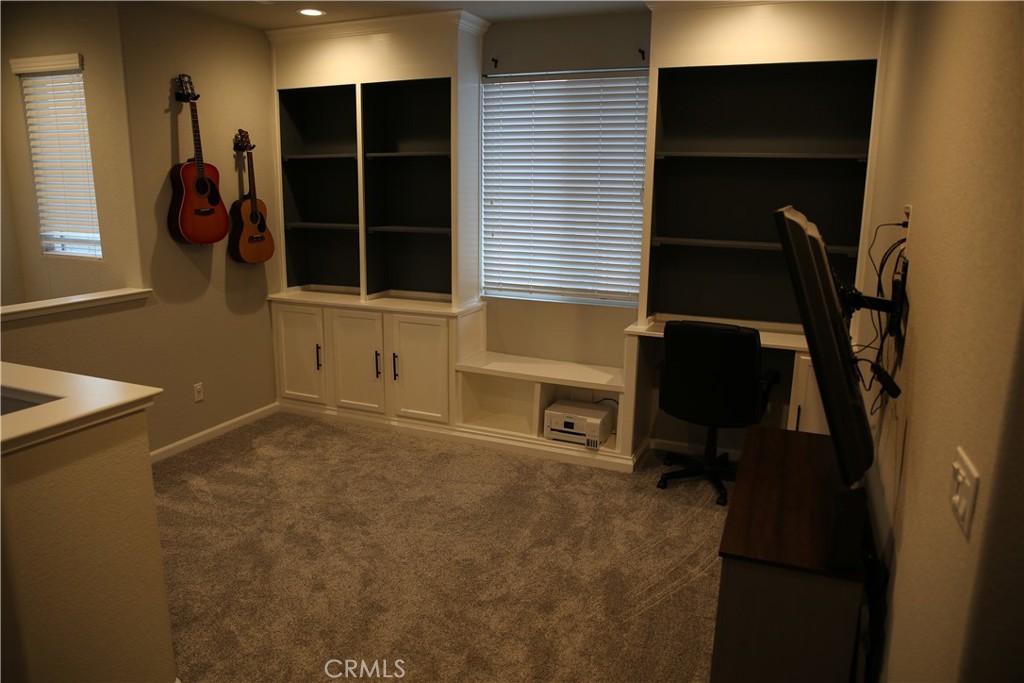 255 Coolcrest Drive Property Photo 10