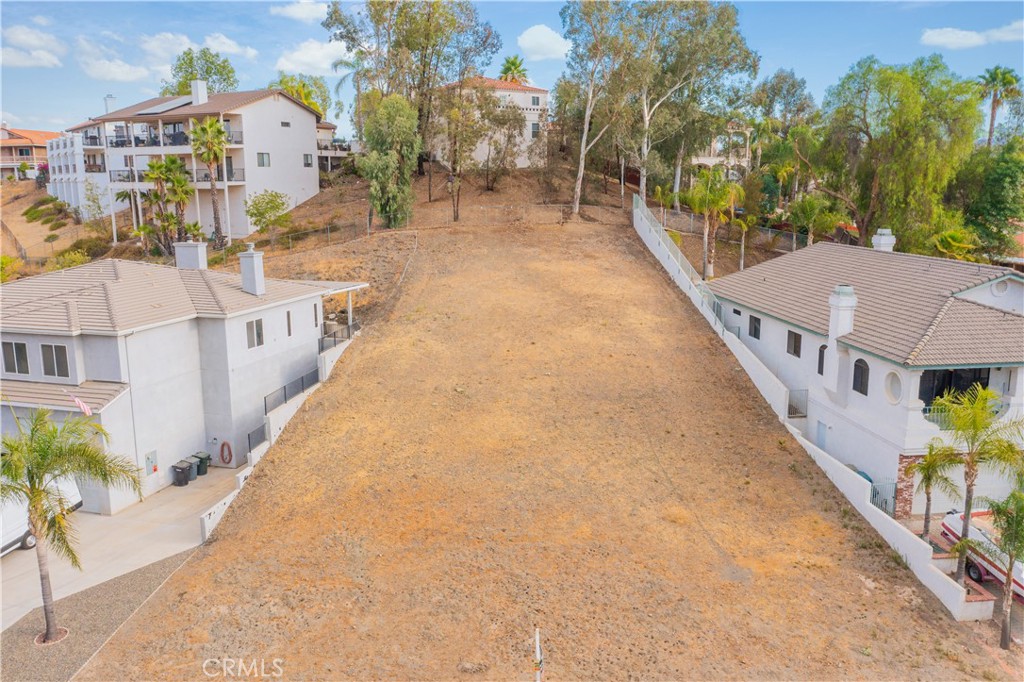29019 Big Range Road Property Photo 6