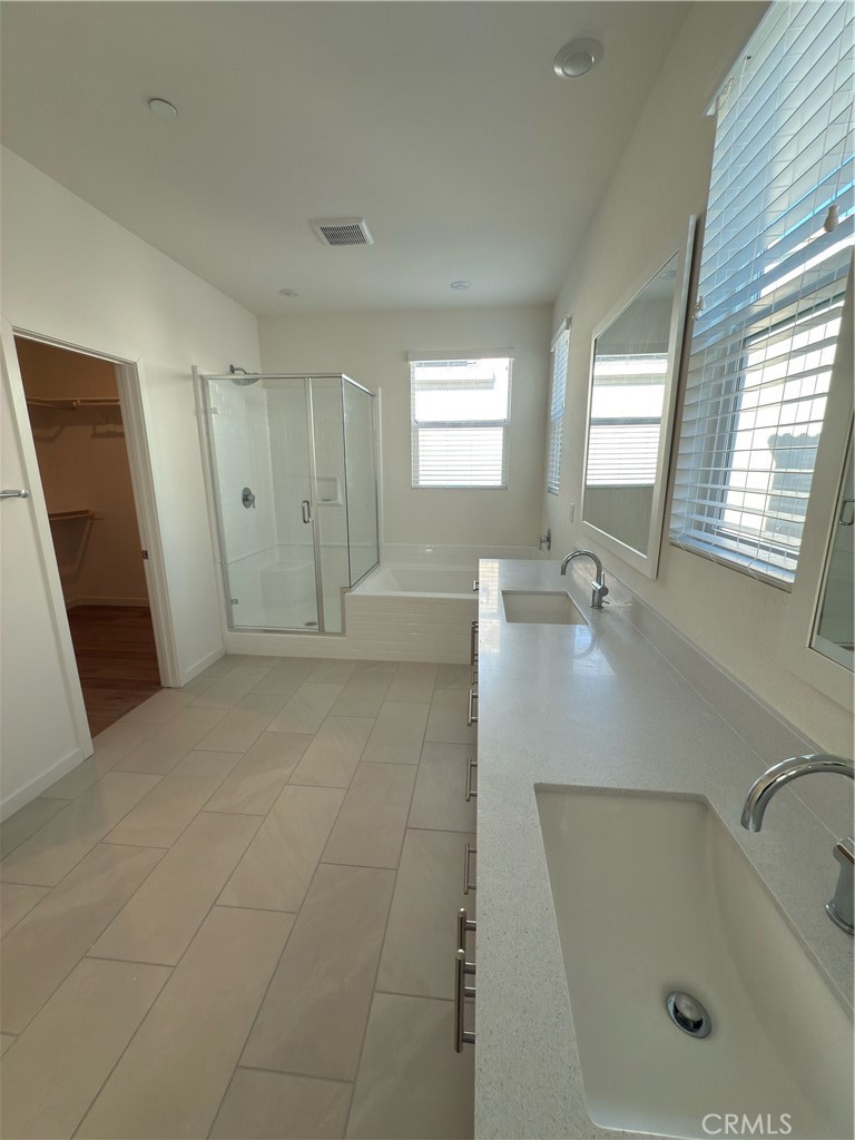 15844 Caterpillar Dr Property Photo 9