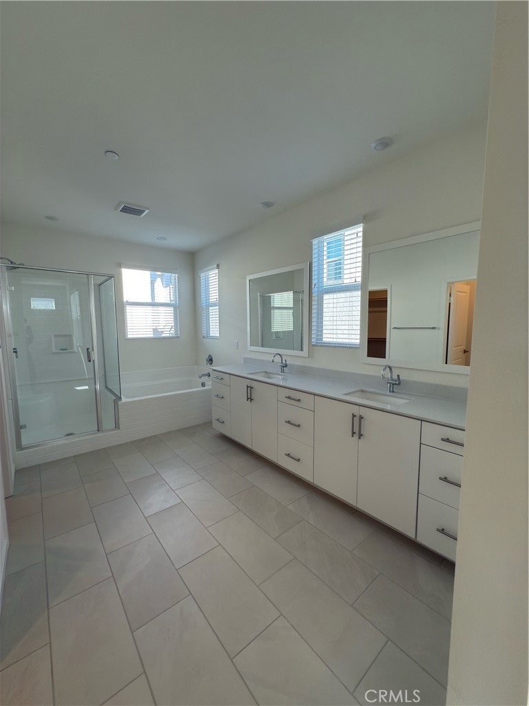 15844 Caterpillar Dr Property Photo 10