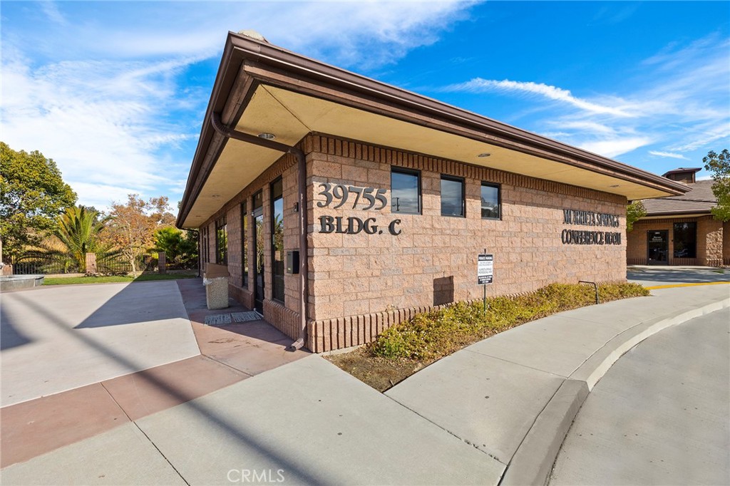 39755 Murrieta Hot Sprgs Road Property Photo 32