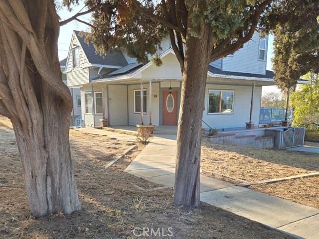 261 E Crescent Avenue Property Photo 2